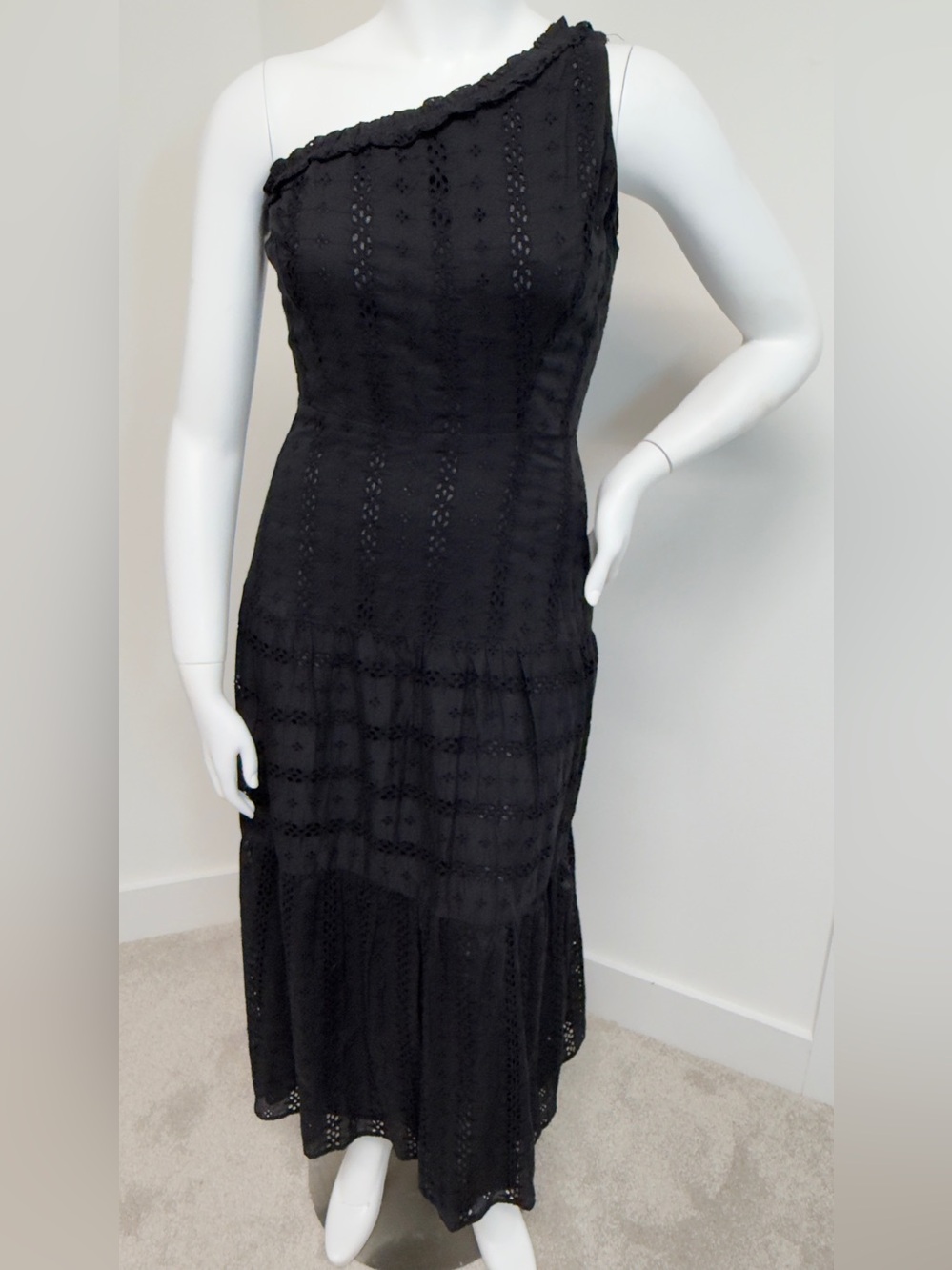Taylor Black Eyelet One Shoulder Midi Dress Size 12 Boho Romantic Cottagecore